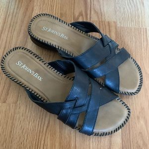 slip on sandals w/ heel
